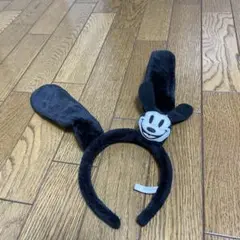 ディズニー　カチューシャ 黒