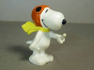 ピーナッツ スヌーピー PVCフィギュア フライングエース 黄 Snoopy Peanuts