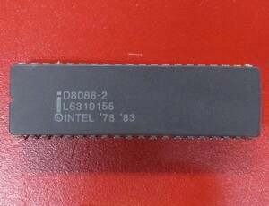 [秘蔵CPU放出743]intel 8088 D8088-2 L6310155 Cer-DIP