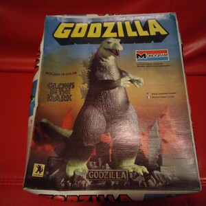 vintageプラモデル MONOGRAM GODZILLA 未組立ジャンク品 訳有り Madein USA レア 夜光パーツ 昭和 レトロ GLOWS IN THE DARK 