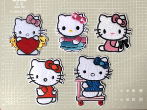 5枚組 キティちゃん 猫 ワッペン 刺繍ワッペン アイロンワッペン アップリケ kitty 新品