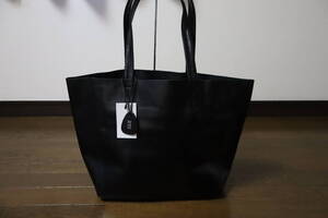 ☆AKM contemporary/エイケイエムコンテンポラリー☆未使用 レザートートバック BLACK ビジネスバック タウンユース ユニセックス きれいめ