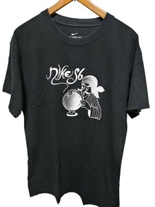 ナイキのTシャツ　NIKE SB