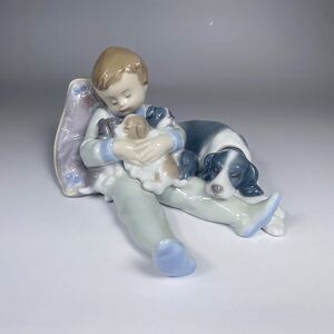 ★絶版入手困難品 ★新品同様【LLADRO リヤドロ ＃1535 みんなおねんね】 3匹の子犬 母親犬 子ども ♪陶器人形 ♪