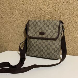 ほぼ未使用　美品　 GUCCI グッチ 斜め掛け PVC レザー ショルダーバッグ　ブラウン系　223666