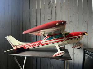 M11250ラジコン CESSNA 182 SKYLANE BALSA KIT エンジンなし ビンテージ ジャンク品 直接引き取りのみ 月-木(祝除く) 12-14時で対応(0608) 