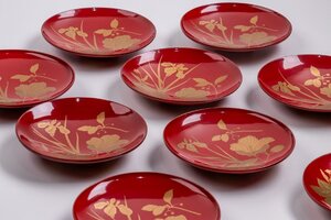 【うつわ】 朱塗 草花蝶蒔絵引き盃 6客 E955A バラ売り可能です 古美術 骨董 古玩 唐物 陶芸 日本料理 懐石 料亭