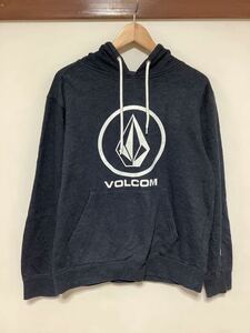 へ1205 VOLCOM ヴォルコム プルオーバー スウェットパーカー S ダークグレー ロゴプリント 秋冬用