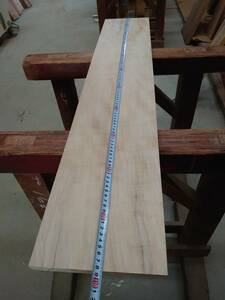 とち　No.0906-Ａ　無垢　乾燥材　板（長さ1080㎜ｘ幅200㎜ｘ厚み18㎜）1枚　木材　DIY　棚板　小物作りに