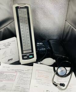 A&D Medical 水銀レス血圧計 スワンハート UM-102 ＆ FOCAL スーパースコープ内バネ FC-201S ダブル（日本製）聴診器の使い方の本