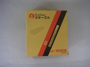 タチカワステープル１０２５Ｊ－５０００本入り－１箱から