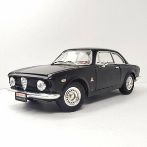 1/18 アルファロメオ ジュリア 1965　GTA スプリント ギミック多数 Alfa Romeo Giulia Sprint クアドリフォリオ 1円〜 1円スタート 052802