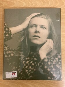 デヴィッド・ボウイ DAVID BOWIE 『A DIVINE SYMMETRY』 4CD+BLU-RAYオーディオ 合計5枚組ボックス・セット 未開封 SEALED 9029626825