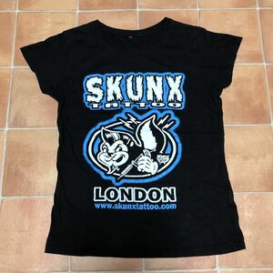 ◎【SKUNX TATTOO】LONDON レディース Tシャツ・size：M VINCE RAY・ガールズ　ユーズド　スカンクスタトゥー・LARS FREDERIKSEN