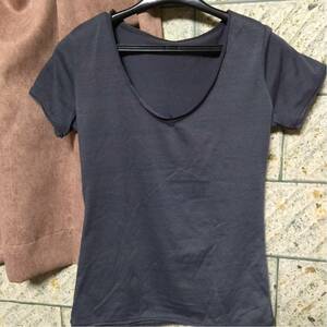 新品未使用レディースＶネック無地半袖Tシャツチャコールグレー