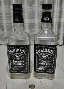 ジャックダニエル　空 瓶　1.75リットル　2本セット　JACK DANIELS　ウイスキー　ボトル　ビッグボトル