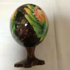 Hand Painting Ostrich Egg　ダチョウの卵置物