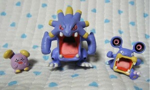 タカラトミー　TOMY　ポケットモンスター 立体ポケモン図鑑　第８集　フィギュア ３体 【ゴニョニョ・ドゴーム・バクオング】 ＠初期製品