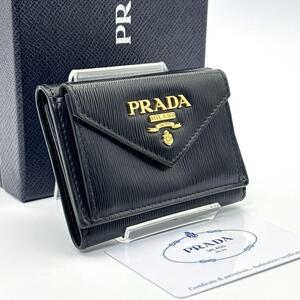 未使用級◆PRADA 三つ折り財布 ヴィッテロムーブ 金ロゴ コンパクト 黒