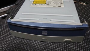 samsung CD-RWドライブ　SW-208 未確認ジャンク