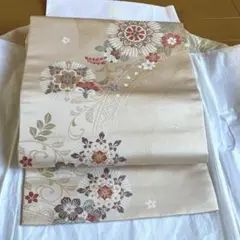 極美品！名古屋帯 花柄刺繍 ベージュ 絹　華丸紋様　桜