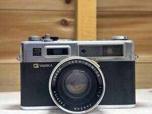 7953) G YASHICA ELECTRO35