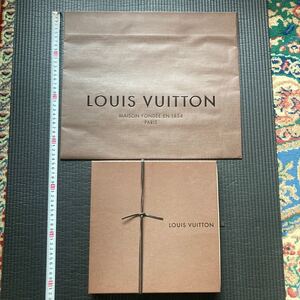 ファッション小物　☆　インテリア雑貨　レア貴重　LOUIS VUITTON ルイヴィトン　ブラウン　紙袋 ショップ袋　小物入れ 空箱 カラ箱 BOX