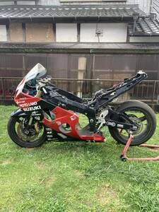 スズキ　GSX-R600 カウル中古