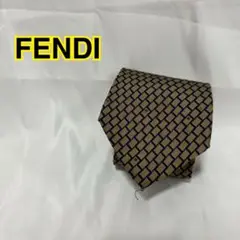 FENDI ネクタイ　スーツに　フェンディー