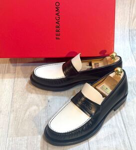 【未使用】FERRAGAMO フェラガモ◆24.5cm 6.5 EE◆モカシンローファー 本革 革靴 ビジネスシューズ ドレスシューズ 靴 ITALY製 バイカラー