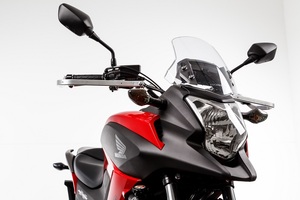 バークバスターズ ハンドガード (BHG-046) NC750X, 700X CB400X(熱間鍛造強化アルミニウム製バックボーン ＆ プラスティックガード)