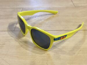 OAKLEY GARAGE ROCK Neon Yellow×Ice iridium 9175-14 中古美品 レアカラー USフィット オークリー サングラス 2013