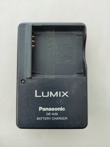 0038 Panasonic パナソニック LUMIX バッテリーチャージャー 充電器 コンパクトデジタルカメラ用 DE-A38