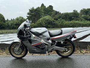 ヤマハFZR1000 3GM 希少カラー。旧車　昭和　当時物