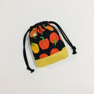 【セール】ハンドメイド ミニミニ巾着 パプリカ 野菜 ブラック