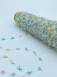 蝶々ヤーン グリーンイエロー ３０ｇ【検索】国産 日本製 ファンシーヤーン ハンドメイド 手芸糸 引き揃え 織糸 編み糸 さをり織