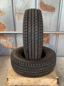 送料込み！215/70R15 DUNLOP WINTER MAXX SV01 19年 12mm 中古 LT スタッドレスタイヤ２本 