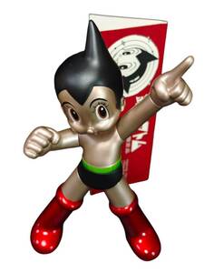 C8. ソフビ 鉄腕アトム ASTRO BOY (クローム＆シルバー) 手塚プロダクション, 22cm　10月5日