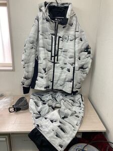 ■BURTON【バートン ak】 スノボードウェア上下GORE-TEX　 XL 　ボルコムベルトおまけ ウィンタースポーツ スノボ