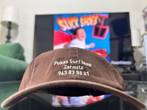 スペイン　Pukas Surf Shop サーフィン　キャップ　ブラウン