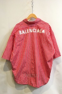 二子玉) バレンシアガ BALENCIAGA 2020年 バックロゴ オーバーサイズ半袖シャツ ブラウス レッド 622051 TIM22 国内正規
