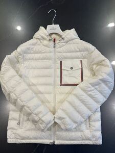 美品　 モンクレール MONCLER ダウンジャケット　　ライトダウンジャケット