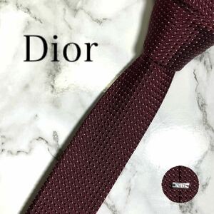 美品　DIOR HOMME ディオールオム　ネクタイ　ナロータイ　ソリッド　無地　ボルドー　ワインレッドー　スーツ　ドット柄