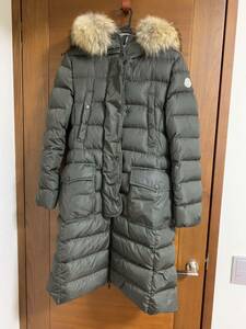 モンクレール　khloe ベルト無　ダークカーキ　3 moncler 高級