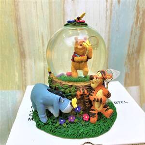 レア★くまのプーさん Winnie the Pooh★ピグレット ティガー イーヨ 虫取り 蝶々 スノーグローブ スノードーム★Disney ディズニー