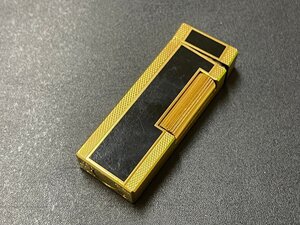 KK0612-46　dunhill　ガスライター　ブラック×ゴールド色　ダンヒル　ジャンク　喫煙グッズ　喫煙具　煙草