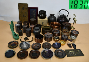 QY1-75【まとめ出品】銅製品 銅器 置物 茶托 茶筒 建水 薬缶 他 金属工芸 茶道具 和室 和食器 総重量:約18.3kg 現状品