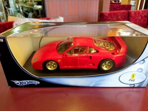 新品未開封 1/18 フェラーリ F40