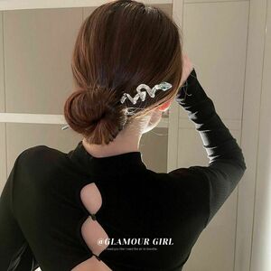 ヘビ簪シルバーかんざしヘアアクセハロウィンコスプレ闇可愛い人気蛇ユニークおしゃれ