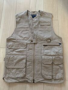 5.11　TACTICAL　タクティカルベスト　80001　TAC　VEST　KHAKI　Ｓサイズ　中古